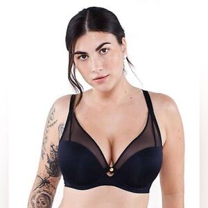 UNDERSTANCE Sz 40D Molded Cup Underwire Padded and Sheer Cup Bra NEW WITH TAG